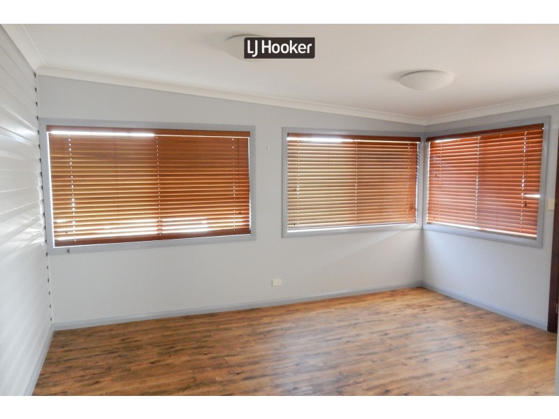 70 Oswald Street, Inverell NSW 2360