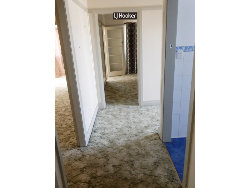 70 Oswald Street, Inverell NSW 2360