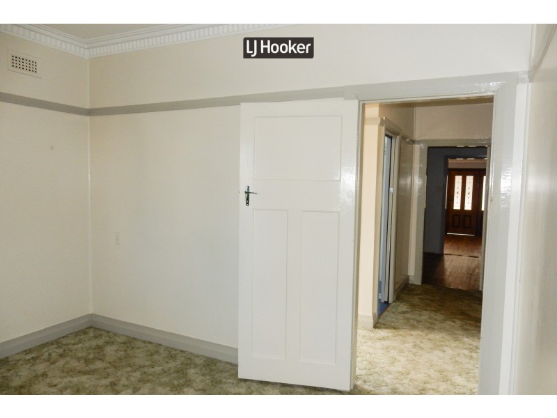 70 Oswald Street, Inverell NSW 2360