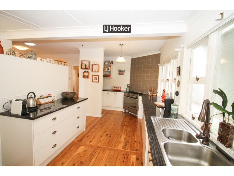 5 Chisholm Street, Inverell NSW 2360