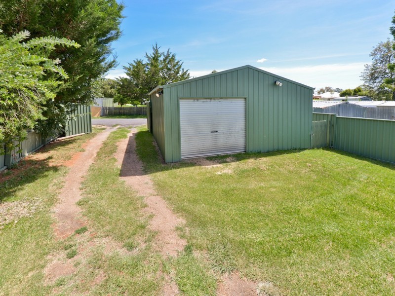 35 Urabatta Street, Inverell NSW 2360