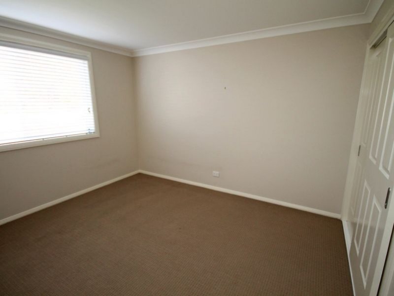 11B Cloonan Terrace, Inverell NSW 2360