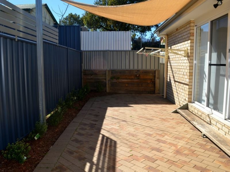 11B Cloonan Terrace, Inverell NSW 2360