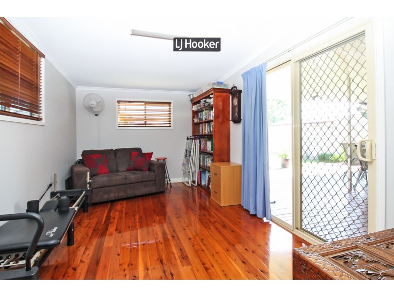 17 Crestview Place, Inverell NSW 2360