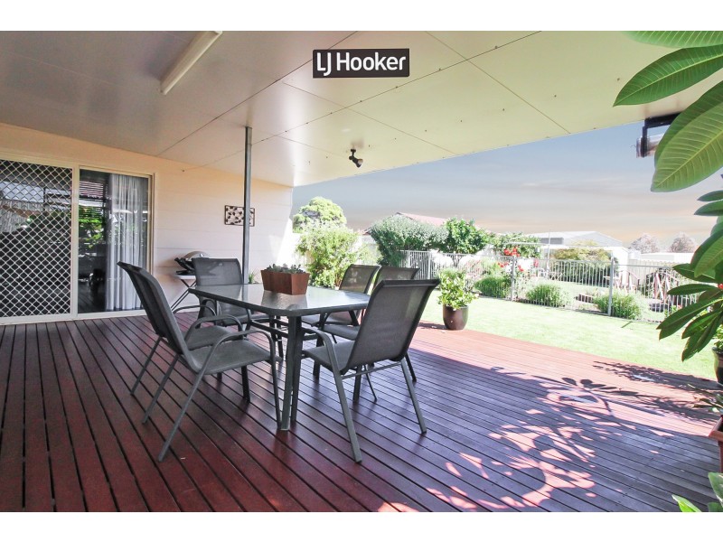17 Crestview Place, Inverell NSW 2360