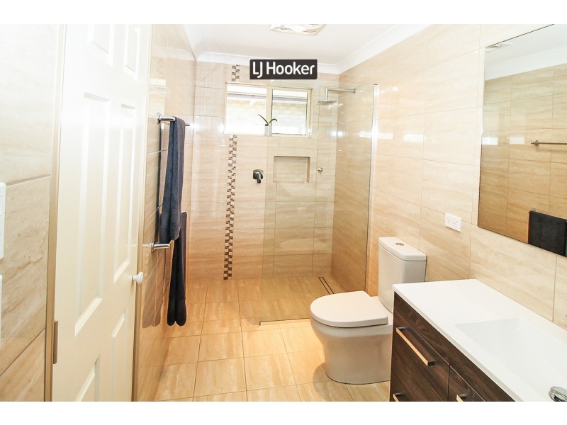 17 Crestview Place, Inverell NSW 2360