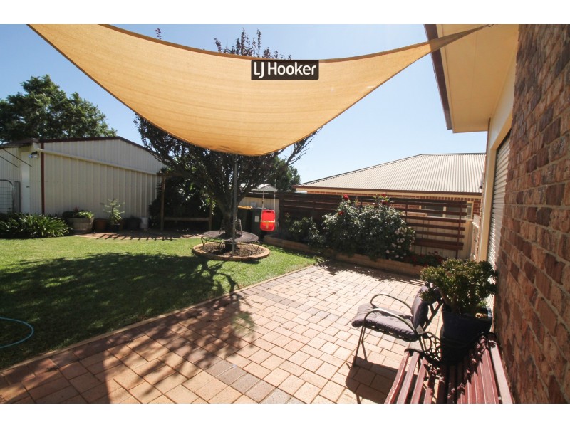 17 Crestview Place, Inverell NSW 2360