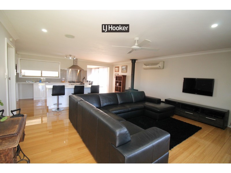 6 Coggan Place, Inverell NSW 2360