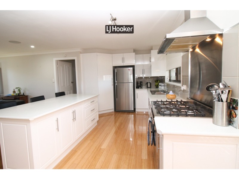 6 Coggan Place, Inverell NSW 2360