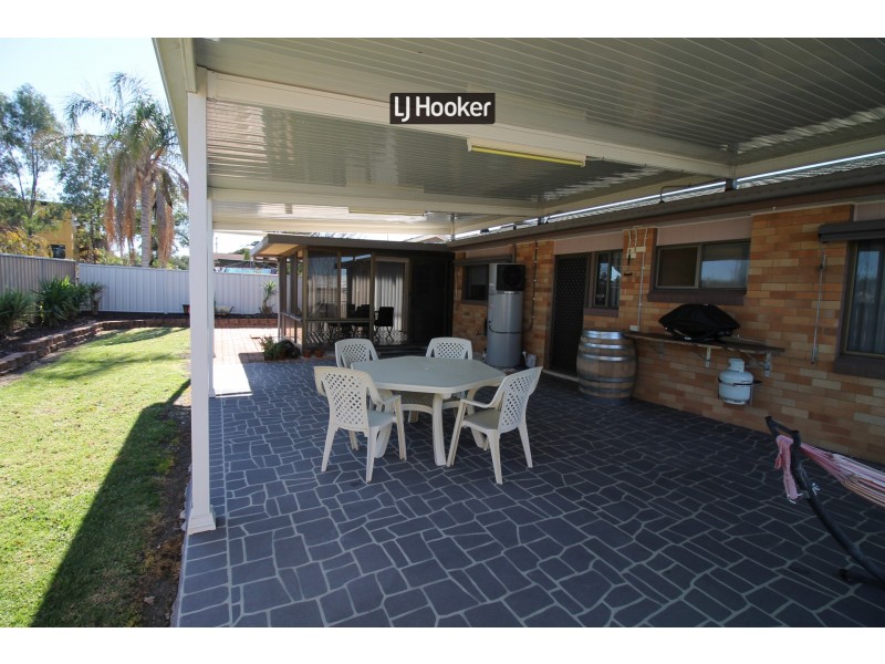 6 Coggan Place, Inverell NSW 2360