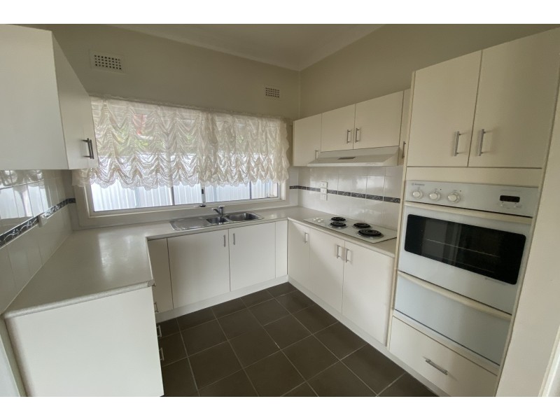 9 Mitchell Crescent, Inverell NSW 2360