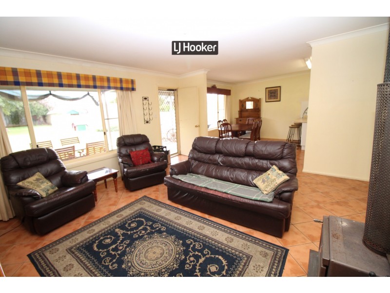 26 Swan Street, Inverell NSW 2360