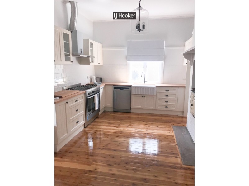 9 George Street, Inverell NSW 2360