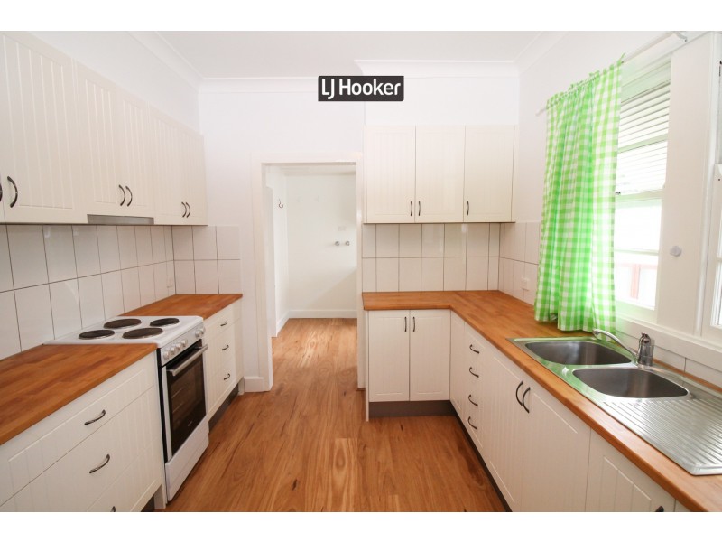 4 High Street, Inverell NSW 2360