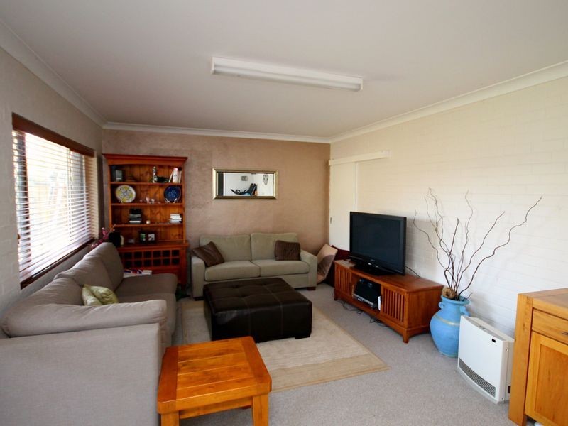 52 Queens Terrace, Inverell NSW 2360