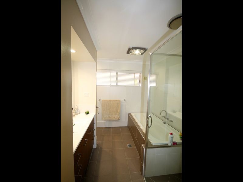 52 Queens Terrace, Inverell NSW 2360