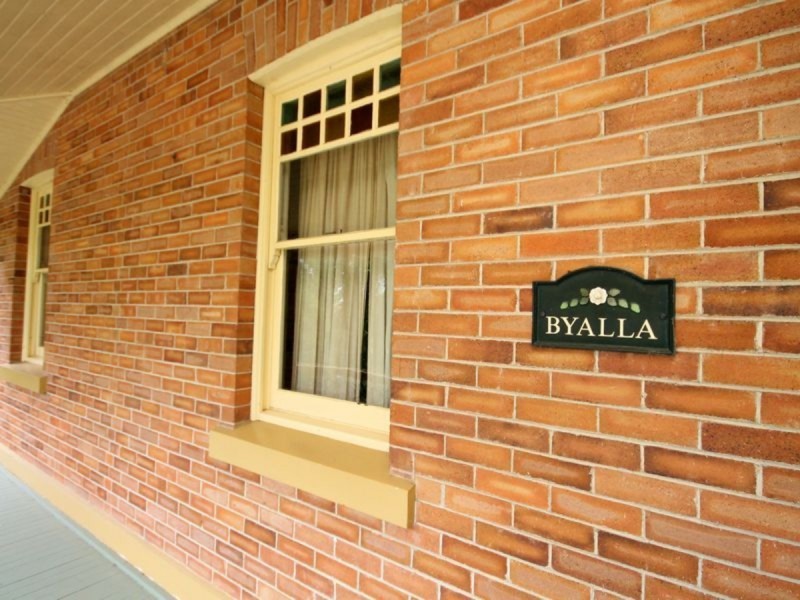 11 Mitchell Crescent, Inverell NSW 2360