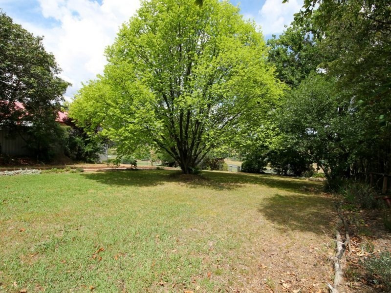 11 Mitchell Crescent, Inverell NSW 2360