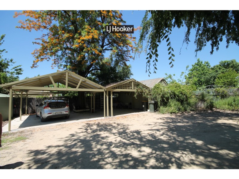 27 Brae Street, Inverell NSW 2360