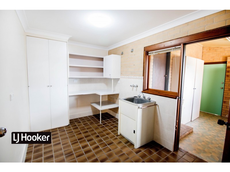 8 Vernon Street, Inverell NSW 2360