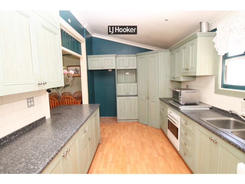 54 Henderson Street, Inverell NSW 2360