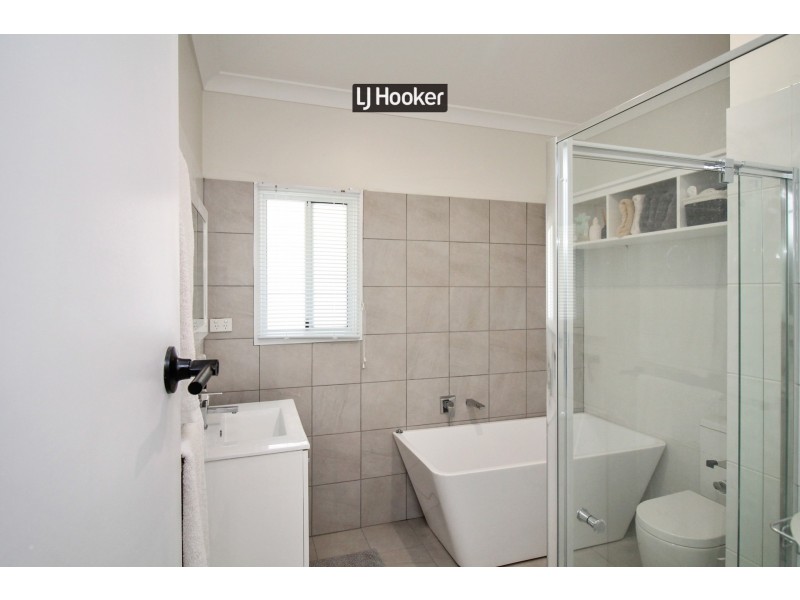 51 King Street, Inverell NSW 2360