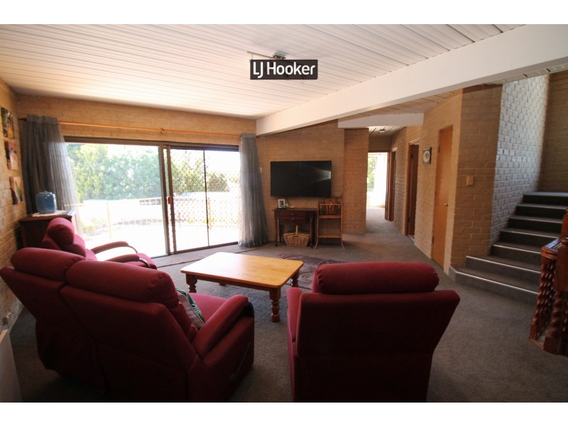 54 Gordon Street, Inverell NSW 2360