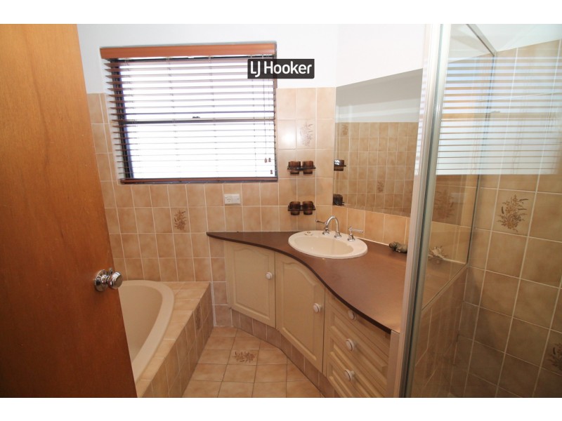 54 Gordon Street, Inverell NSW 2360