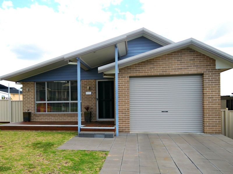 19 Kingfisher Drive, Inverell NSW 2360
