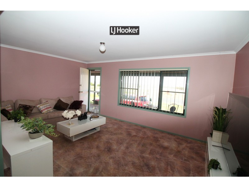 1 Dumboy Street, Inverell NSW 2360