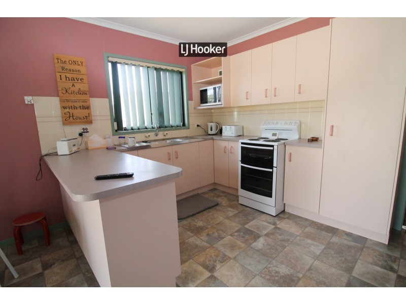 1 Dumboy Street, Inverell NSW 2360