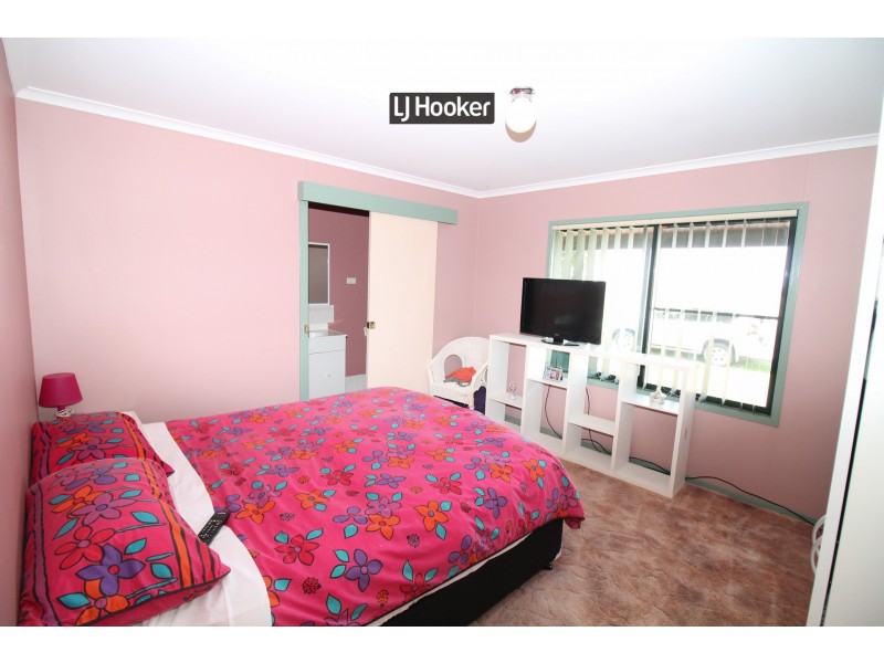 1 Dumboy Street, Inverell NSW 2360