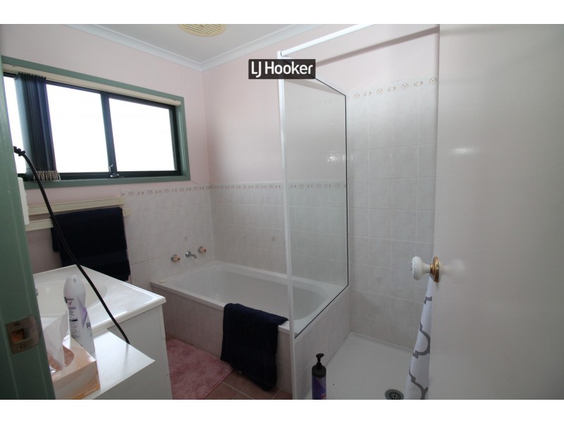 1 Dumboy Street, Inverell NSW 2360