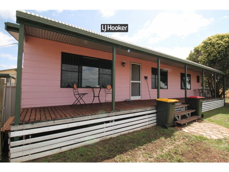 1 Dumboy Street, Inverell NSW 2360
