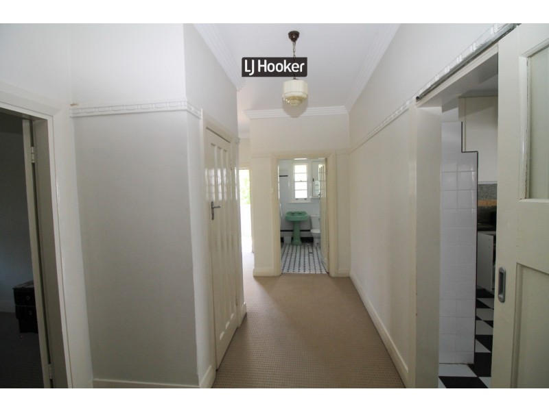 4 Warialda Road, Inverell NSW 2360