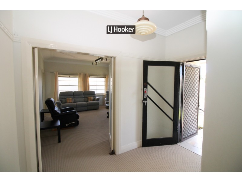 4 Warialda Road, Inverell NSW 2360