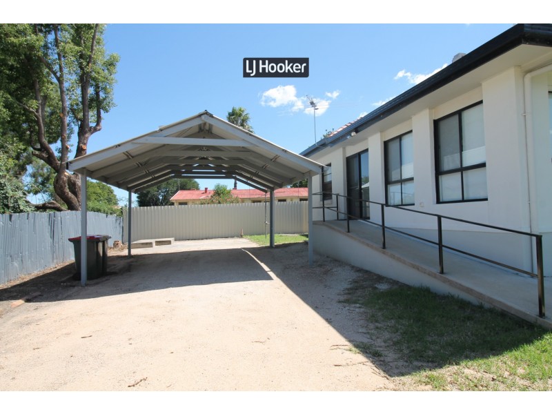 4 Warialda Road, Inverell NSW 2360