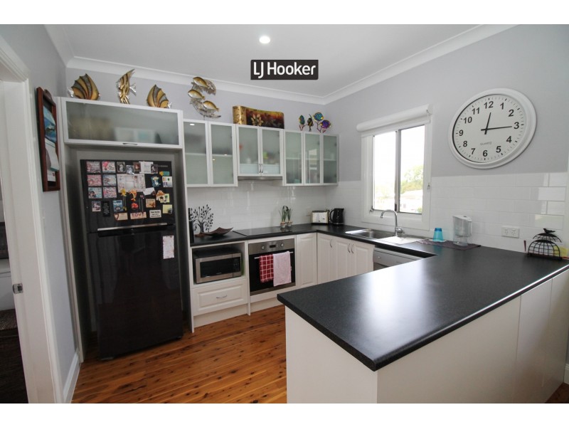 29 Lang Street, Inverell NSW 2360