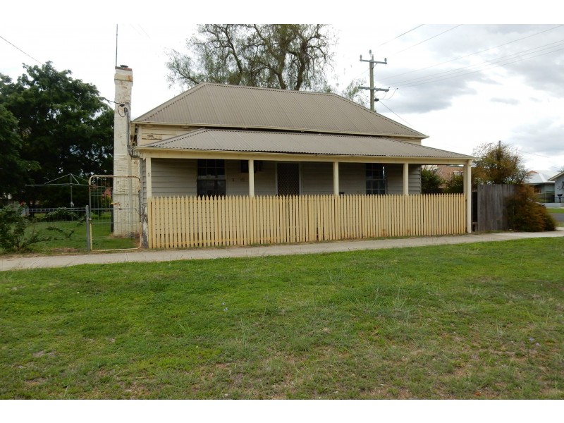 1 Ross Street, Inverell NSW 2360