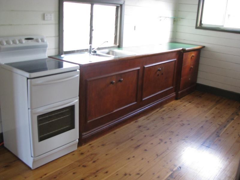 1 Ross Street, Inverell NSW 2360