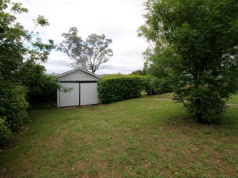 29 George Street, Inverell NSW 2360