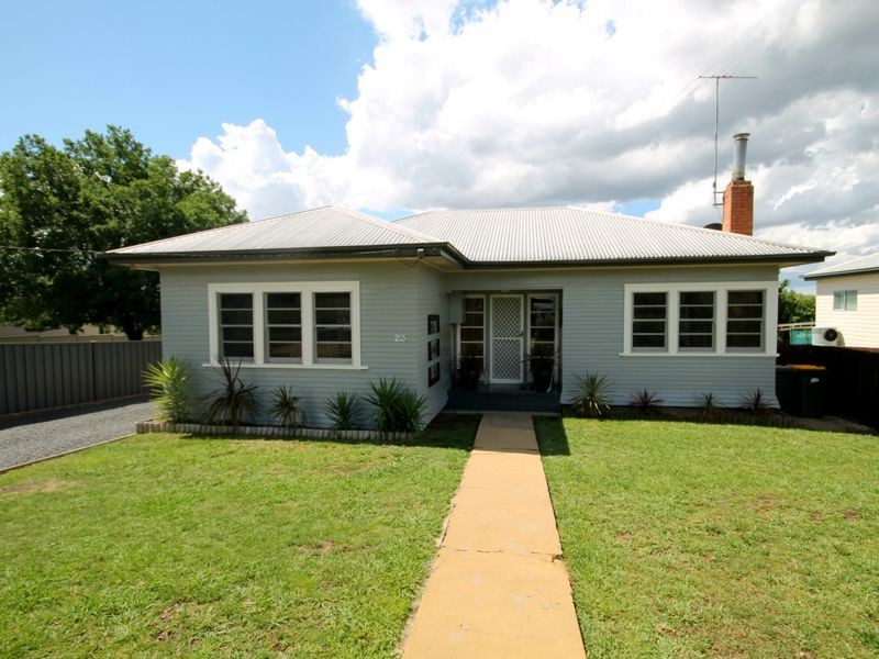 23 Gilchrist Street, Inverell NSW 2360