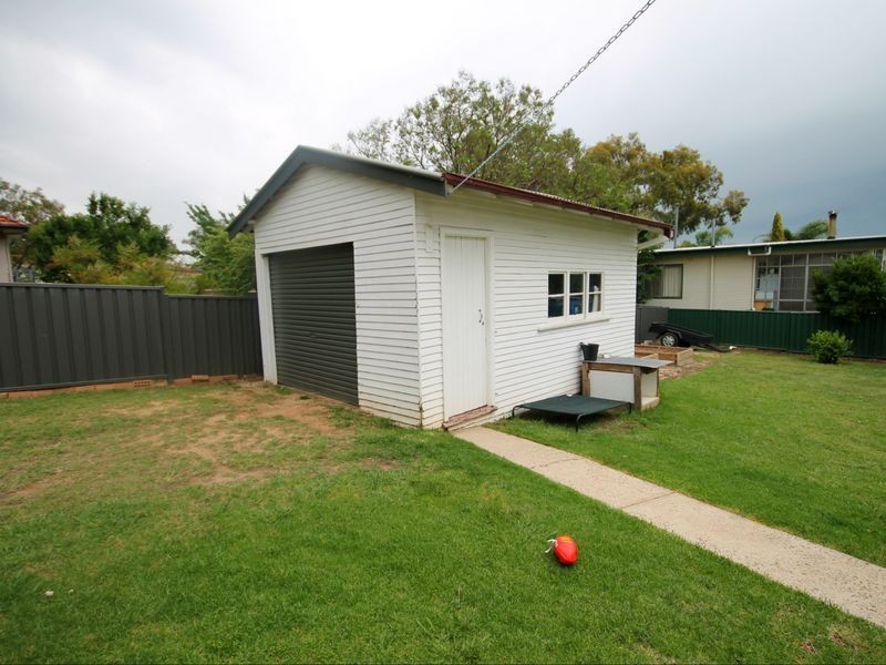 23 Gilchrist Street, Inverell NSW 2360