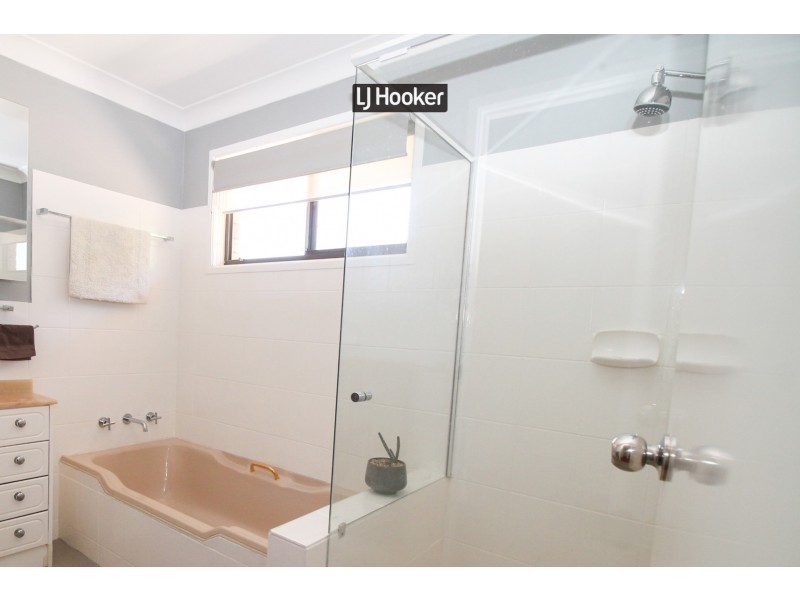 52 Gordon Street, Inverell NSW 2360