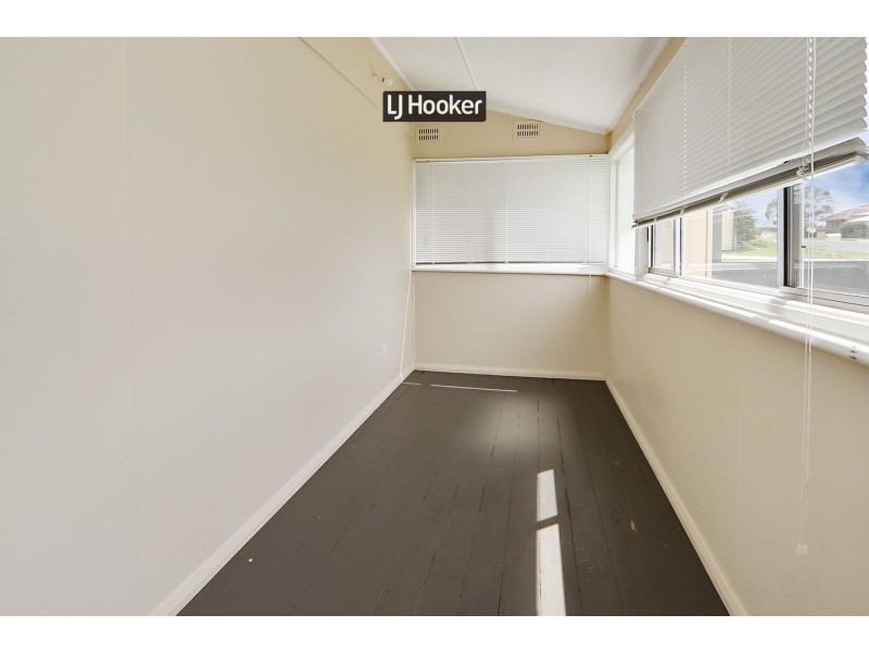 16 Jack Street, Inverell NSW 2360