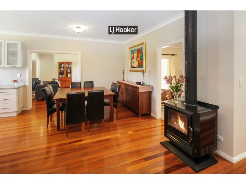 14 Fernhill Road, Inverell NSW 2360