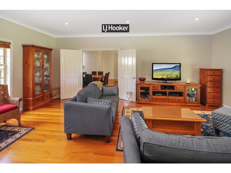 14 Fernhill Road, Inverell NSW 2360