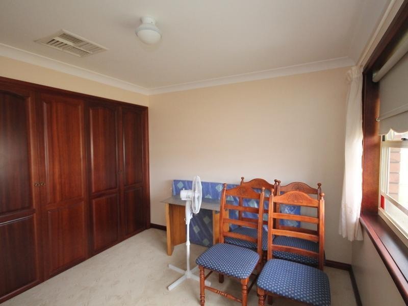 17 Granville Street, Inverell NSW 2360