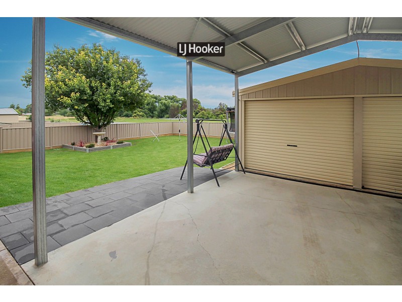 19 Brownleigh Vale Drive, Inverell NSW 2360