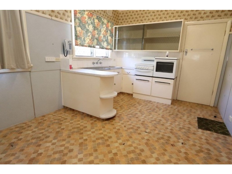 72 Moore Street, Inverell NSW 2360